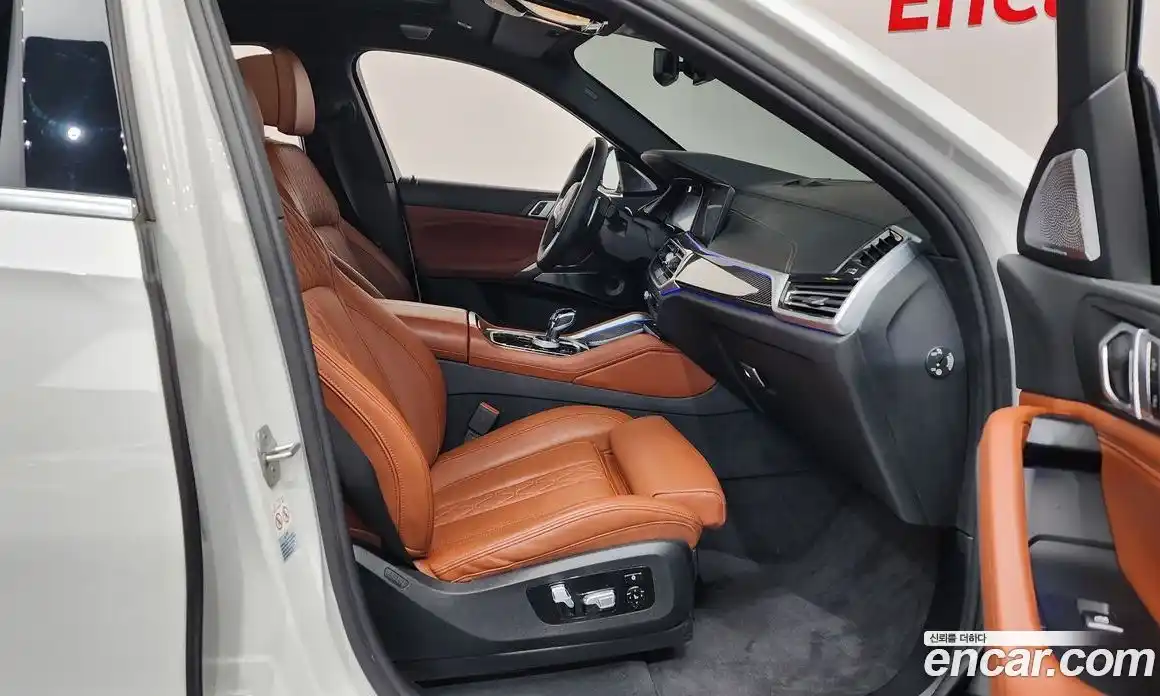 BMW X6 2022 4.4 Автомат в Москве № 367179, фото 10