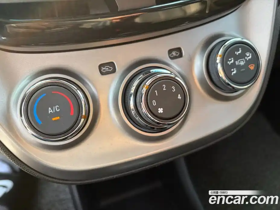 Chevrolet Spark 2016 1.0 Автомат в Москве № 371075, фото 17