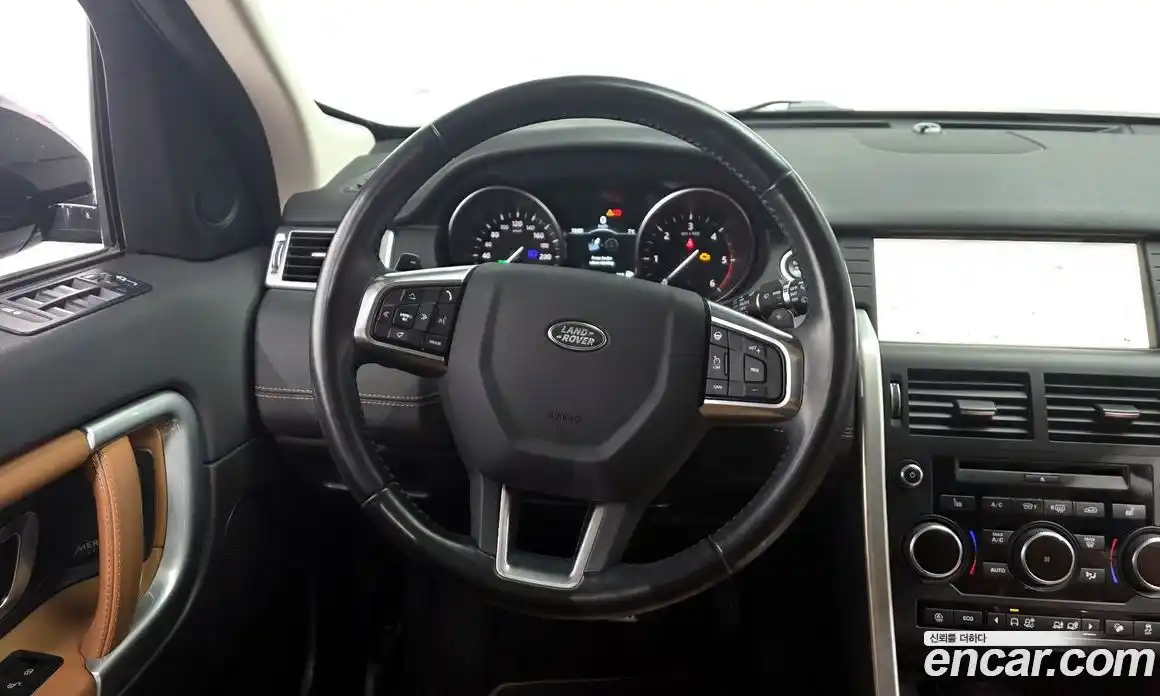 Land Rover Discovery Sport 2018 2.0 Автомат в Москве № 392451, фото 13