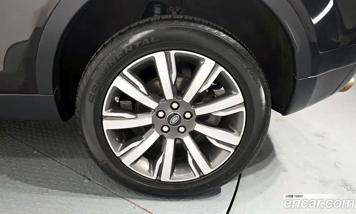 Land Rover Discovery Sport 2018 2.0 Автомат в Москве № 392451, фото 5