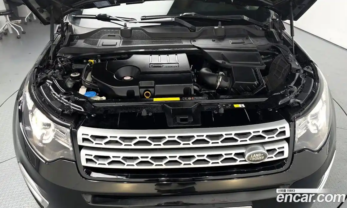 Land Rover Discovery Sport 2018 2.0 Автомат в Москве № 392451, фото 6