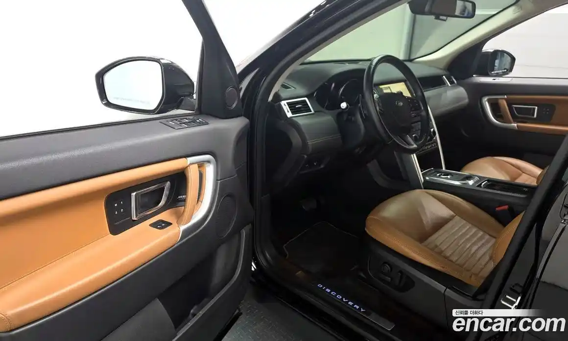 Land Rover Discovery Sport 2018 2.0 Автомат в Москве № 392451, фото 10