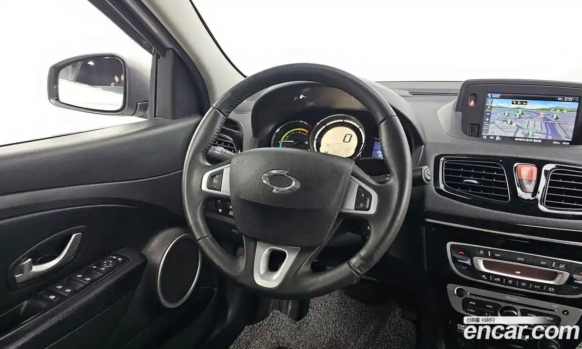 Renault SM3 2017 0.1 Автомат в Москве № 395592, фото 13