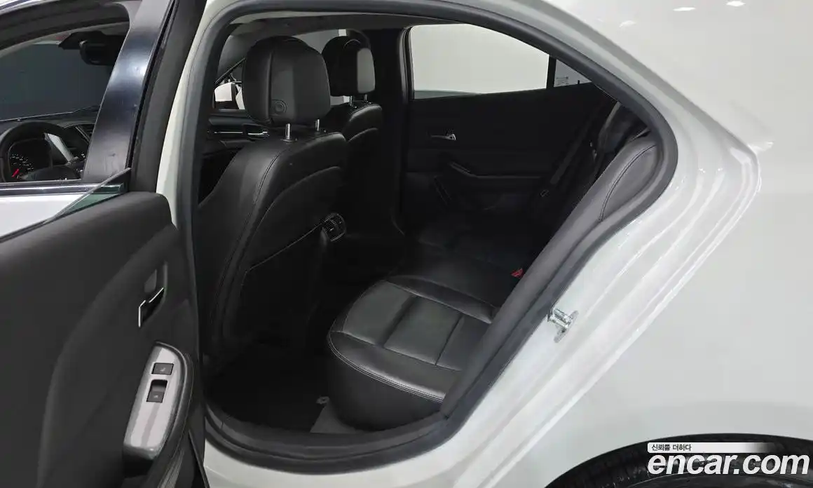 Chevrolet Malibu 2016 2.0 Автомат в Москве № 39608, фото 14