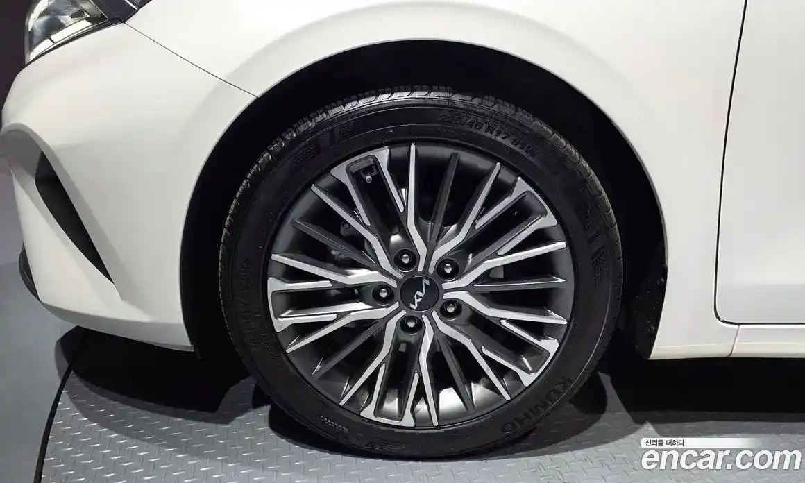 Kia K3 2023 1.6 Автомат в Москве № 401223, фото 5