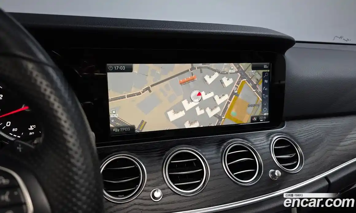 Mercedes-Benz E-Class 2018 2.0 Автомат в Москве № 412530, фото 15