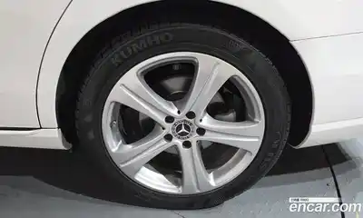 Mercedes-Benz E-Class 2018 2.0 Автомат в Москве № 412530, миниатюра 5