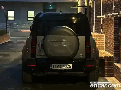 Land Rover Defender 2023 3.0 Автомат в Москве № 416492, миниатюра 3