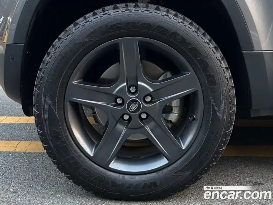 Land Rover Defender 2023 3.0 Автомат в Москве № 416492, фото 5