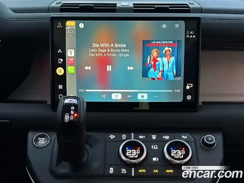 Land Rover Defender 2023 3.0 Автомат в Москве № 416492, фото 9