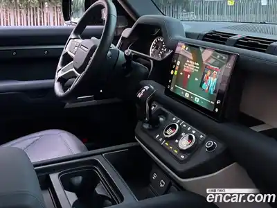 Land Rover Defender 2023 3.0 Автомат в Москве № 416492, миниатюра 10