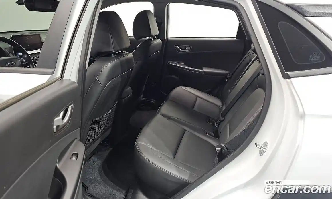 Hyundai Kona 2020 0.2 Автомат в Москве № 47989, фото 14