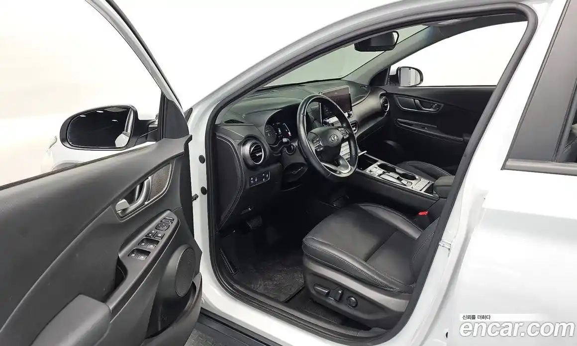 Hyundai Kona 2020 0.2 Автомат в Москве № 47989, фото 18