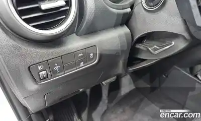 Hyundai Kona 2020 0.2 Автомат в Москве № 47989, миниатюра 3