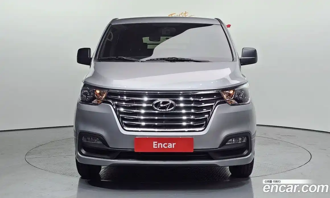 Hyundai Starex 2020 2.5 Автомат в Москве № 49095, фото 14