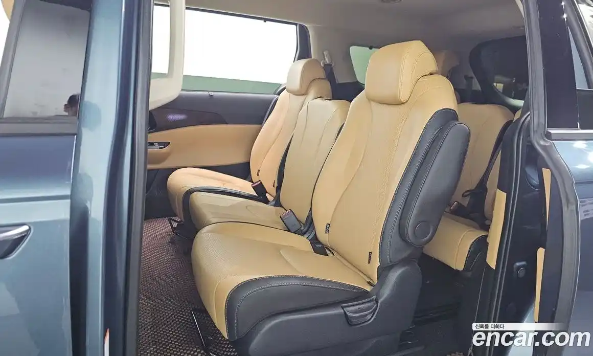 Kia Canival 2023 2.2 Автомат в Москве № 53561, фото 12