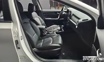 Kia K3 2023 1.6 Автомат в Москве № 54865, миниатюра 4