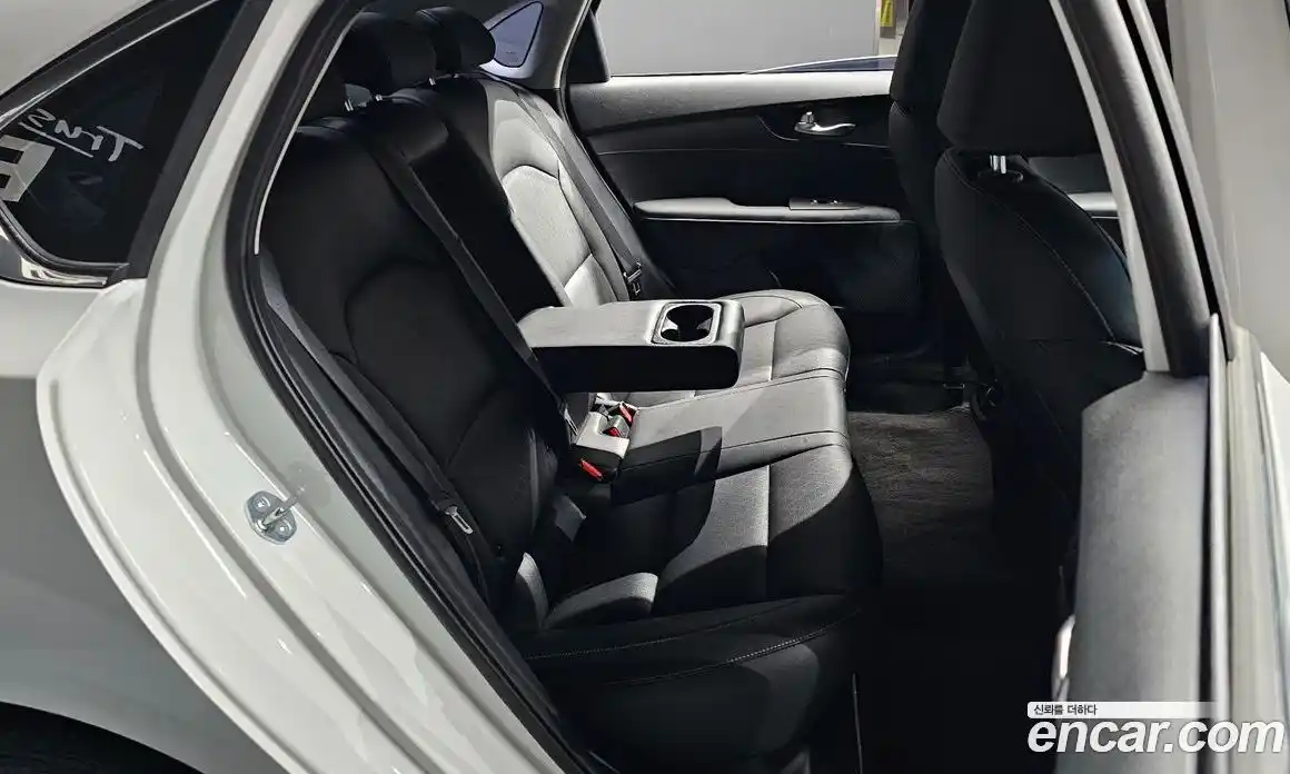 Kia K3 2023 1.6 Автомат в Москве № 54865, фото 10