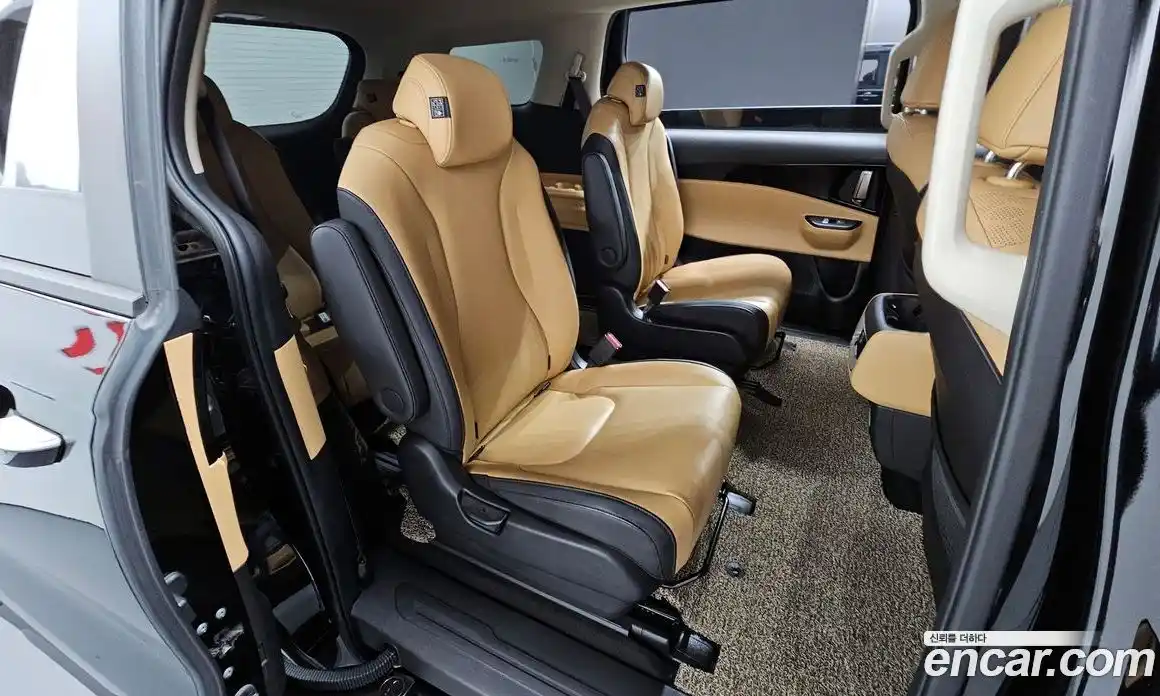 Kia Canival 2022 2.2 Автомат в Москве № 56239, фото 1