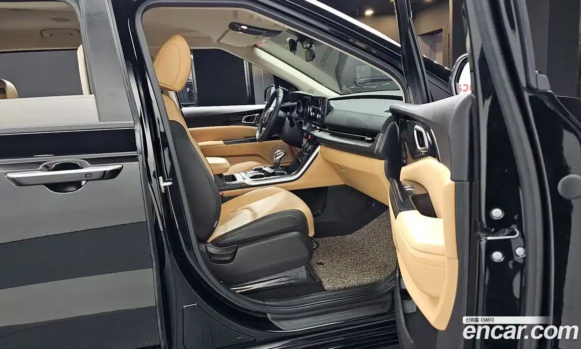 Kia Canival 2022 2.2 Автомат в Москве № 56239, фото 7