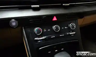 Kia Canival 2022 2.2 Автомат в Москве № 56239, миниатюра 9