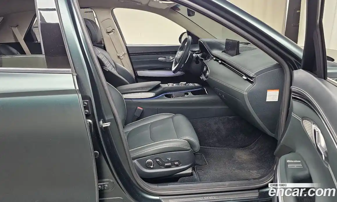 Genesis GV70 2022 0.2 Автомат в Москве № 56939, фото 17