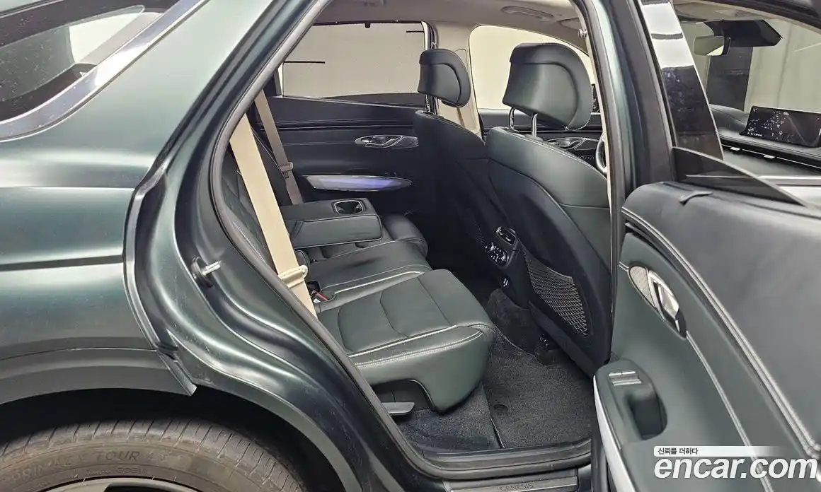 Genesis GV70 2022 0.2 Автомат в Москве № 56939, фото 3