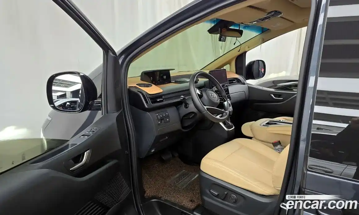 Hyundai Staria 2023 2.2 Автомат в Москве № 6277, фото 3