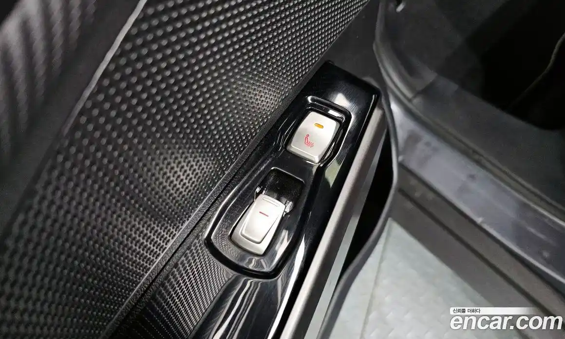 SsangYong TIBOLI 2017 1.6 Автомат в Москве № 86185, фото 4