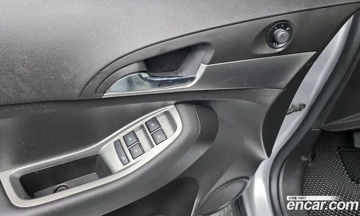 Chevrolet Orlando 2015 2.0 Автомат в Москве № 103696, фото 9