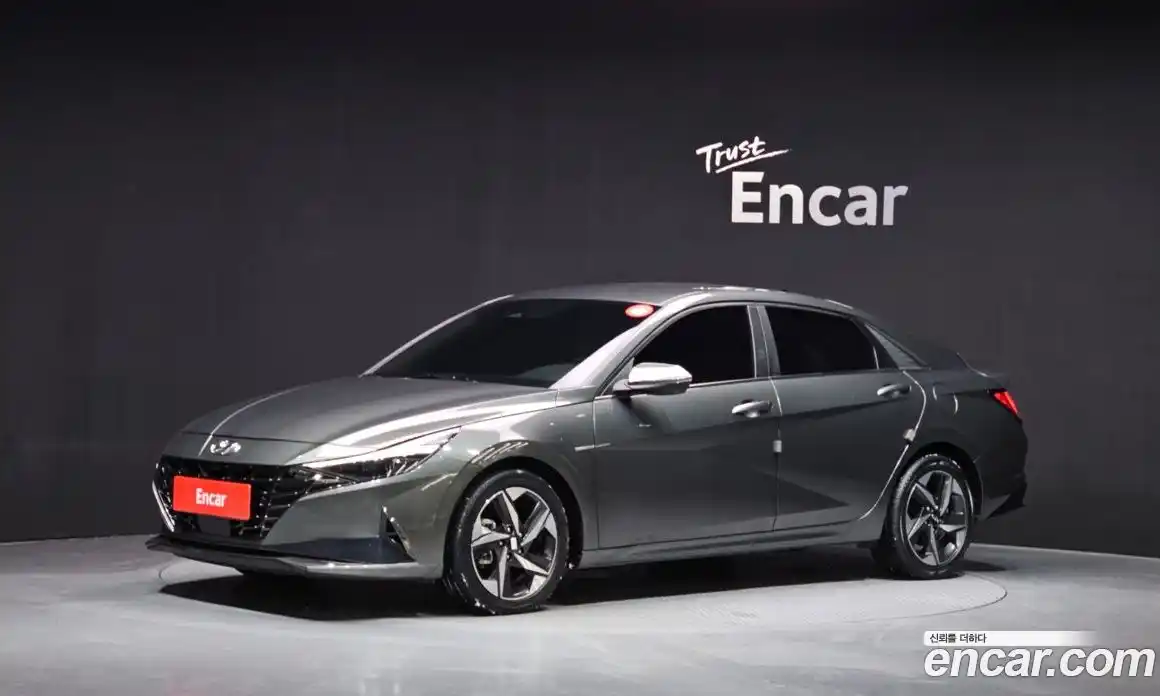 Hyundai Avante 2023 1.6 Автомат в Москве № 107721, фото 1