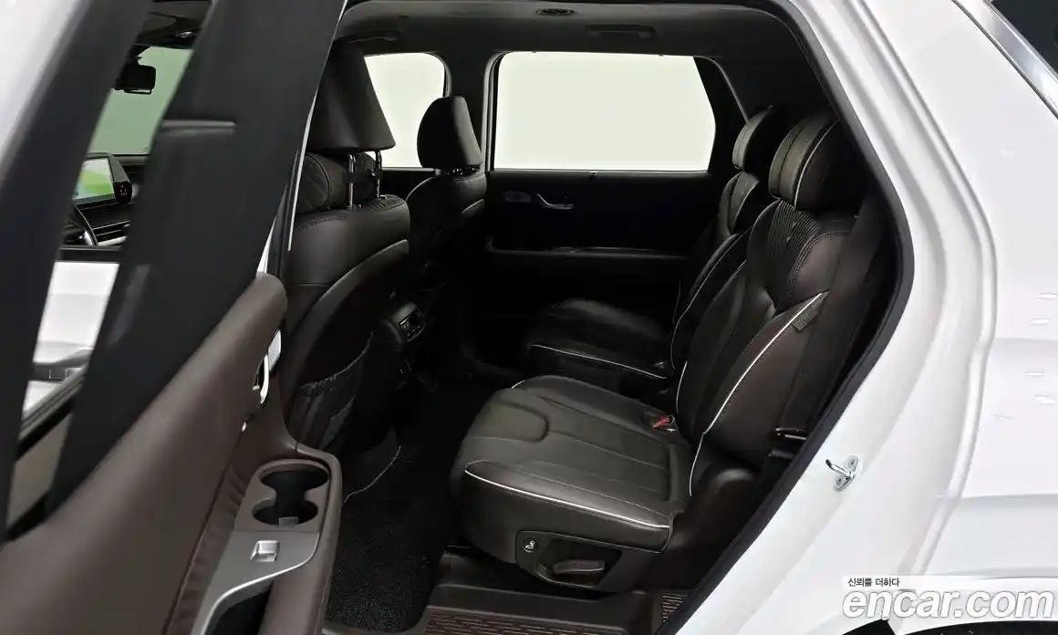 Hyundai Palisade 2023 2.2 Автомат в Москве № 10961, фото 18