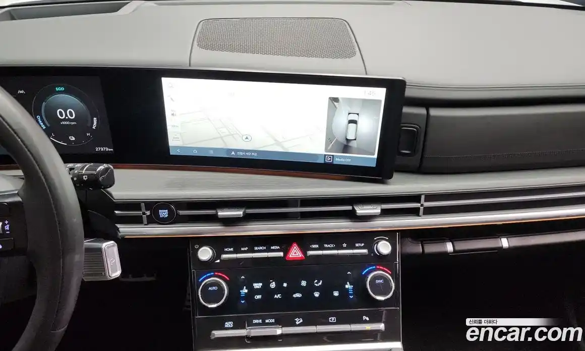 Hyundai Santa Fe 2024 1.6 Автомат в Москве № 109927, фото 2