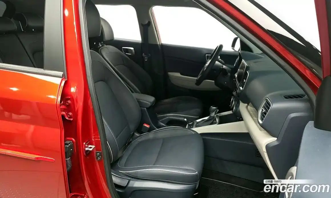 Hyundai Venue 2021 1.6 Автомат в Москве № 111605, фото 3