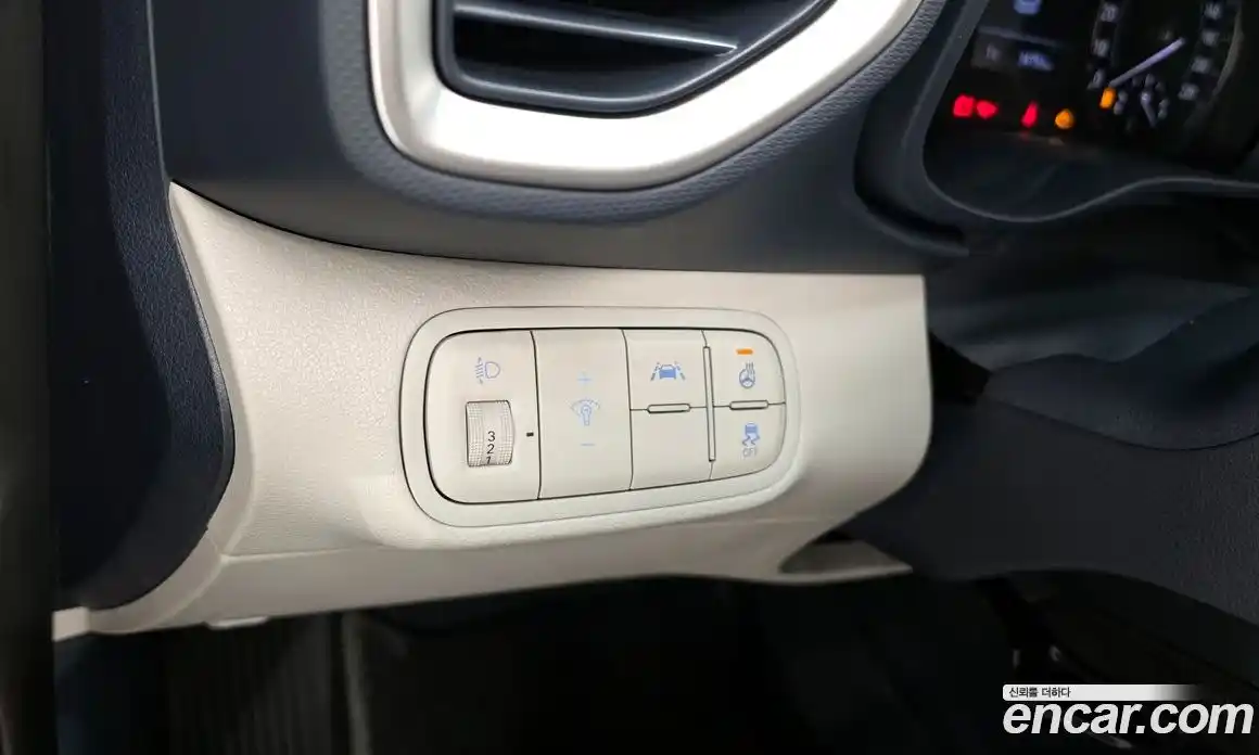 Hyundai Venue 2021 1.6 Автомат в Москве № 111605, фото 4