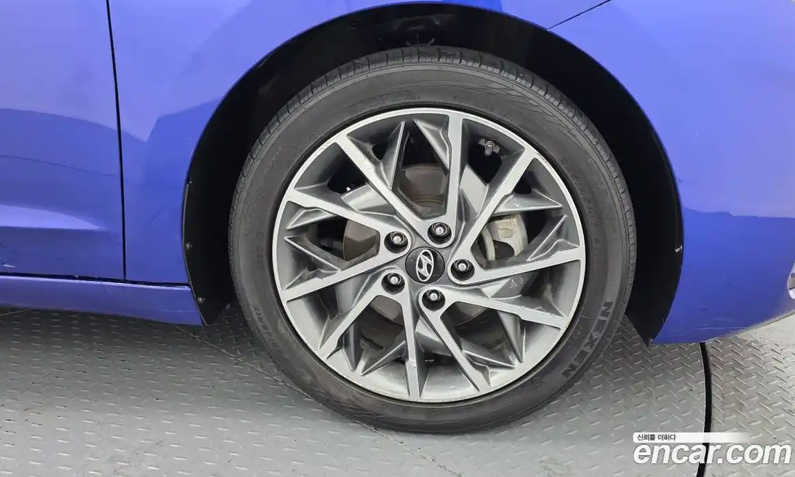 Hyundai Avante 2019 1.6 Автомат в Москве № 113376, фото 16