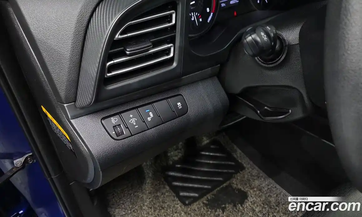 Hyundai Avante 2019 1.6 Автомат в Москве № 113376, фото 9