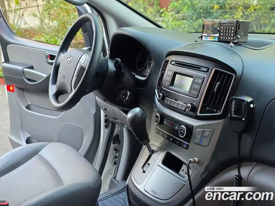 Hyundai Starex 2017 2.5 Автомат в Москве № 115150, фото 18