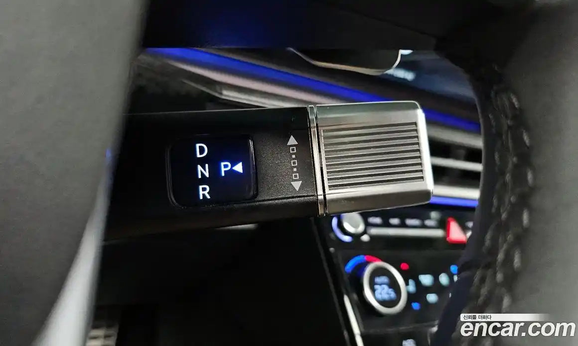 Hyundai Santa Fe 2024 1.6 Автомат в Москве № 124505, фото 16