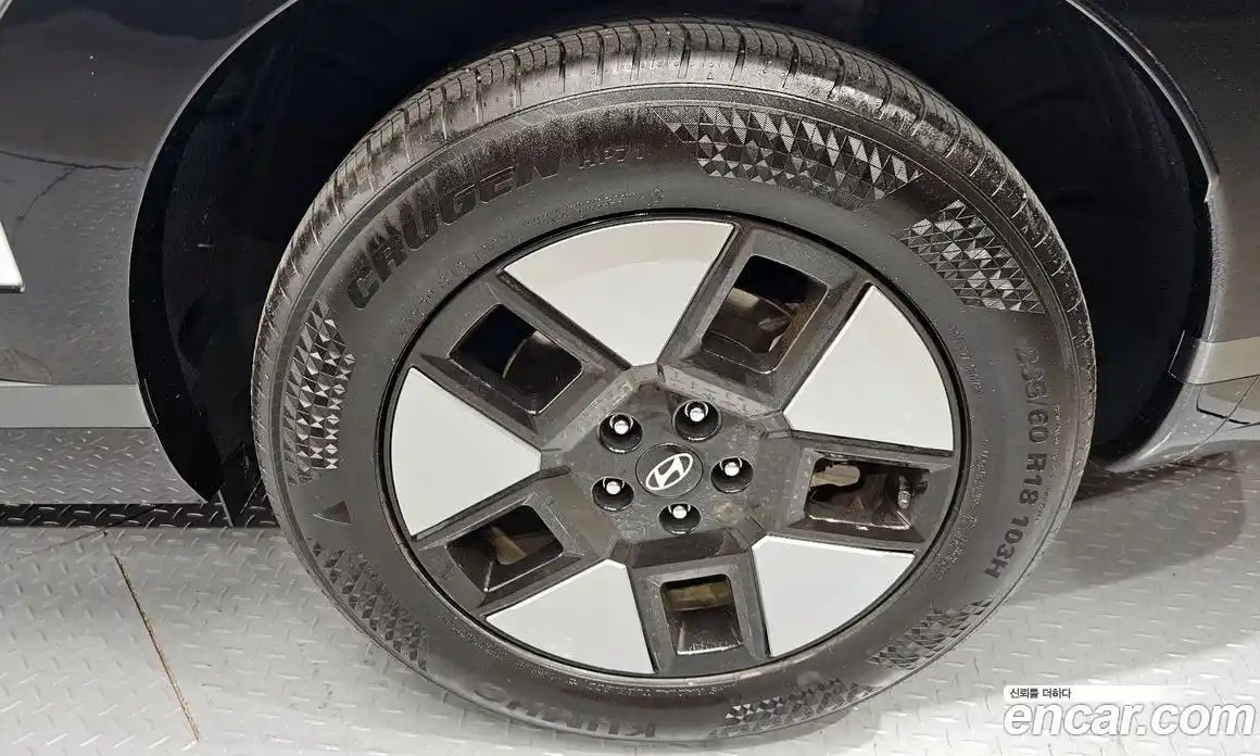 Hyundai Santa Fe 2024 1.6 Автомат в Москве № 124505, фото 8