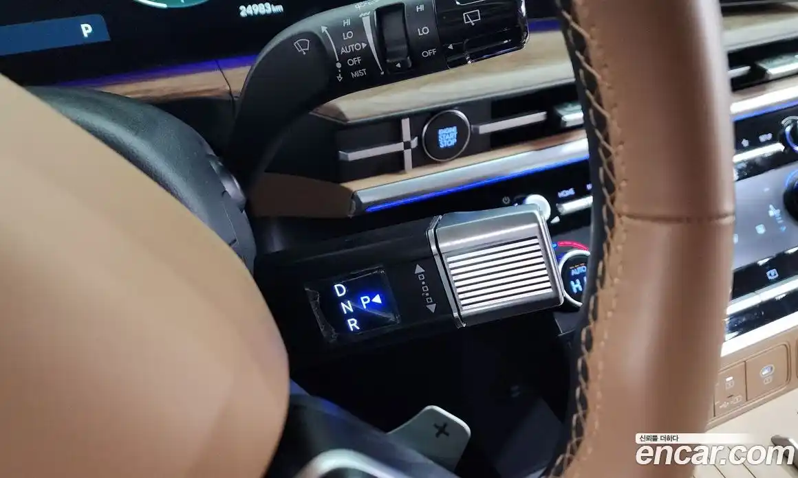 Hyundai Santa Fe 2024 1.6 Автомат в Москве № 124968, фото 2