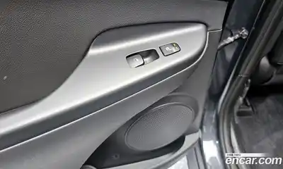 Hyundai Kona 2022 1.6 Автомат в Москве № 125074, миниатюра 10