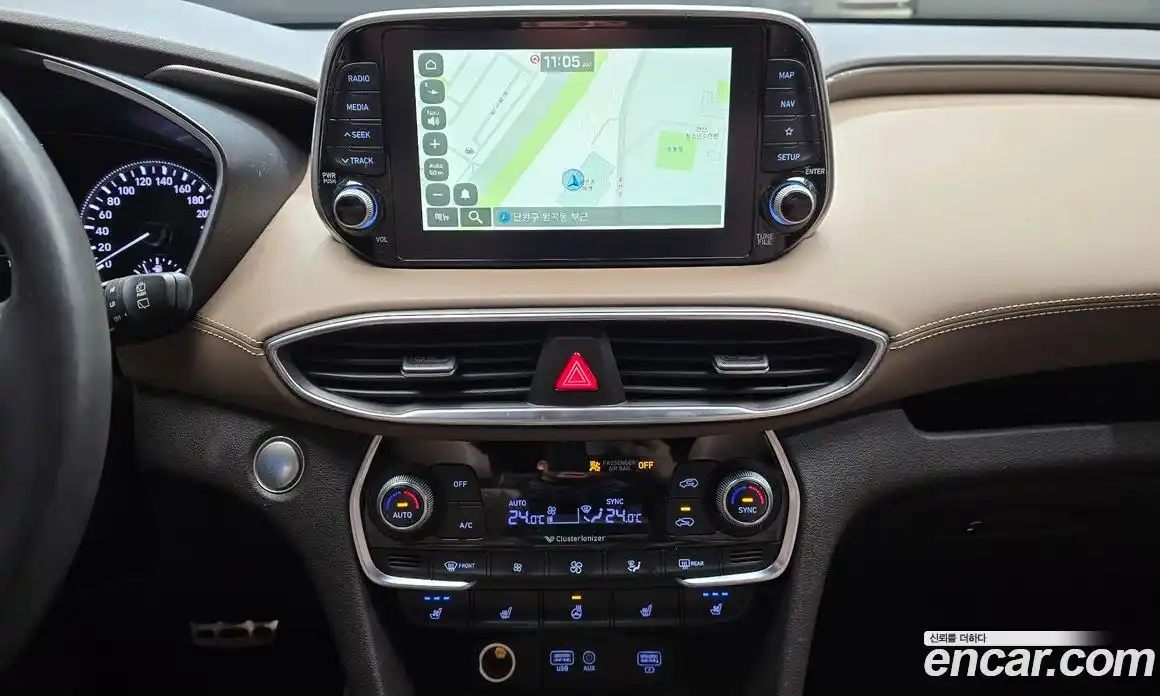 Hyundai Santa Fe 2019 2.0 Автомат в Москве № 126829, фото 1