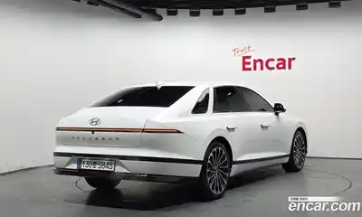 Hyundai Grandeur 2023 1.6 Автомат в Москве № 127068, миниатюра 2