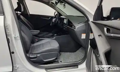 Kia Niro 2026 1.6 Автомат в Москве № 127497, миниатюра 7