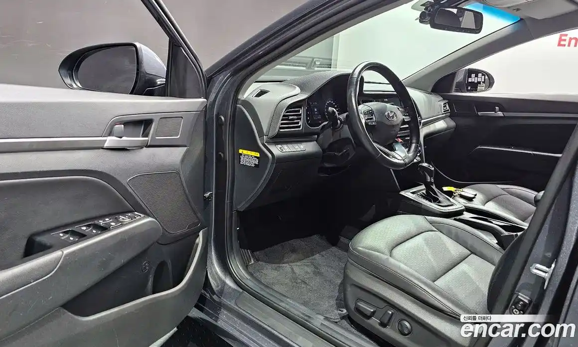 Hyundai Avante 2020 1.6 Автомат в Москве № 129924, фото 14