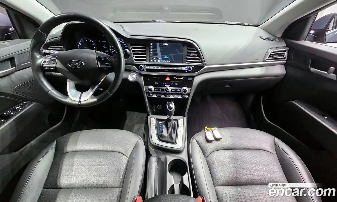 Hyundai Avante 2020 1.6 Автомат в Москве № 129924, фото 2