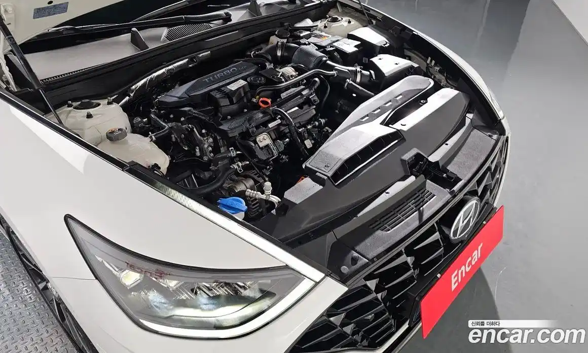 Hyundai Sonata 2023 1.6 Автомат в Москве № 130486, фото 5