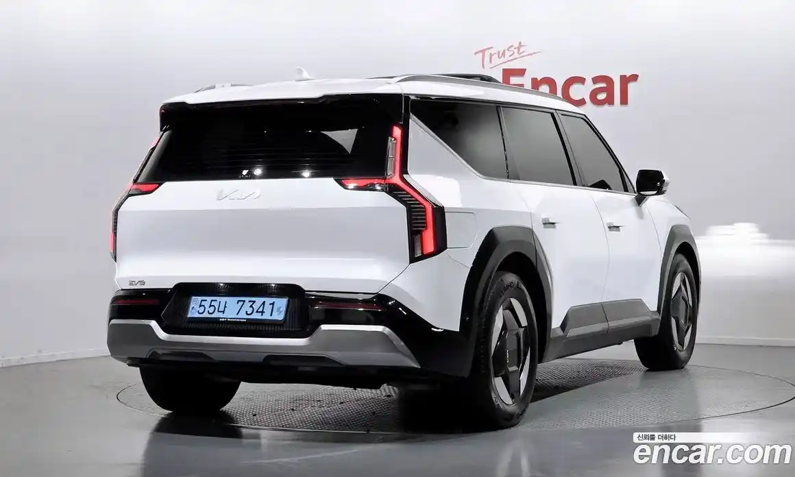 Kia EV9 2024 0.2 Автомат в Москве № 131287, фото 14