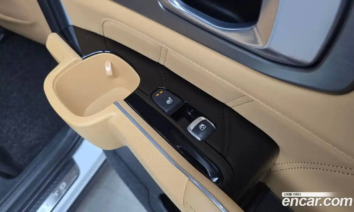 Kia Sorento 2023 1.6 Автомат в Москве № 132300, фото 2